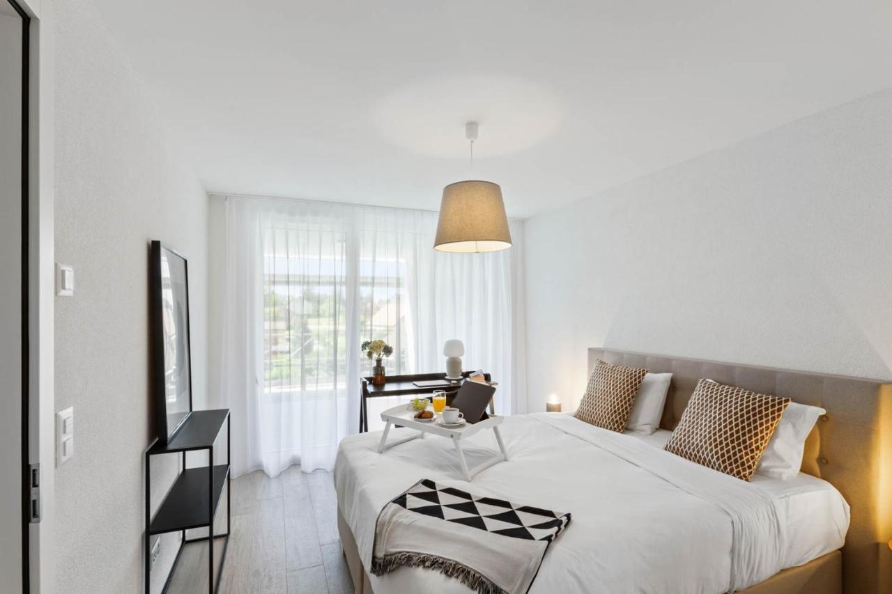 Olympia Homes Beautifully Furnished Flats *